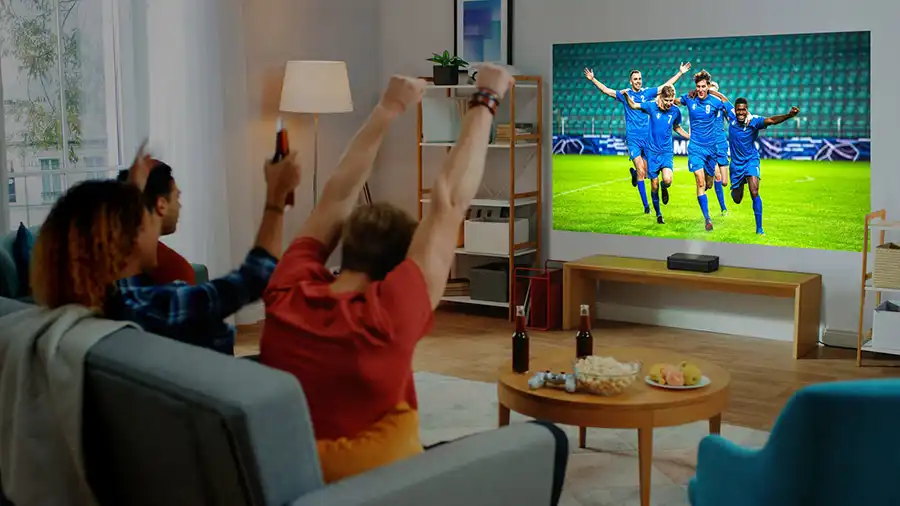Full HD با تکنولوژی لیزر RGB سهگانه و رنگهای سینمایی 150% DCI-P3