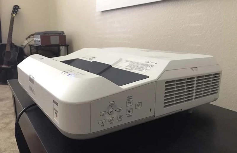 بررسی ویدئو پروژکتور اپسون Epson BrightLink 696Ui
