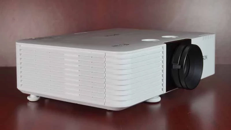 بررسی ویدئو پروژکتور لیزری اپسون Epson PowerLite L730U