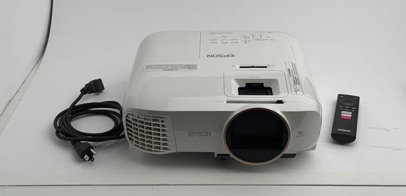 بررسی ویدئو پروژکتور اپسون Epson Home Cinema 2250
