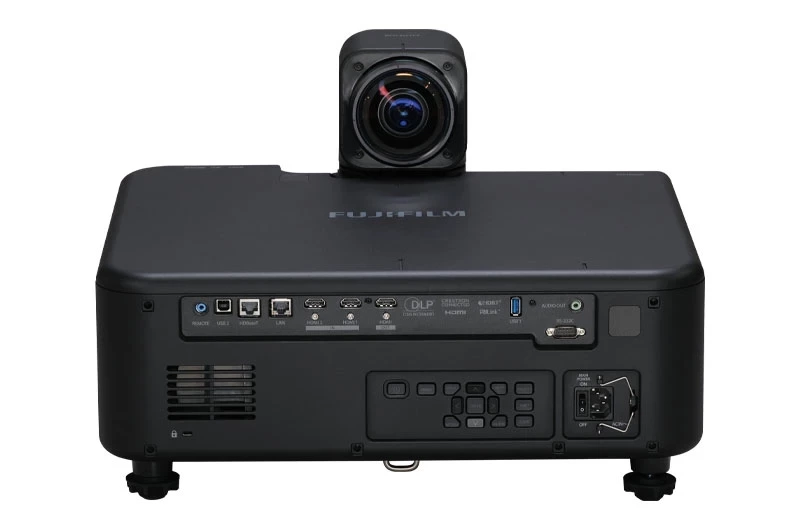 بررسی ویدئو پروژکتور لیزری فوجی فیلم Fujifilm FP-ZUH6000