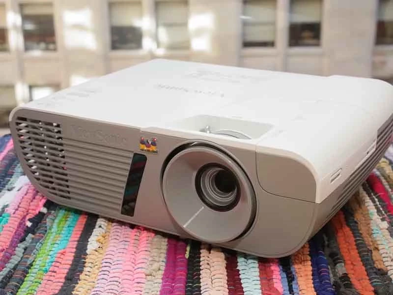 بررسی ویدئو پروژکتور سینمای خانگی ویوسونیک ViewSonic PJD7828HDL