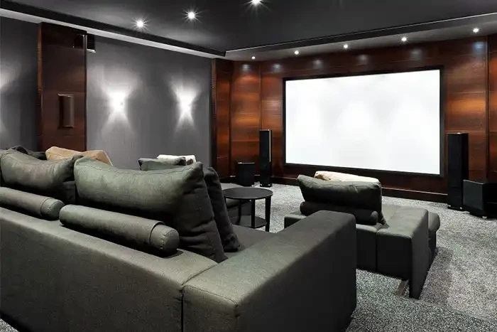 راهنمای جامع ساخت سینمای خانگی؛ انتخاب تصویر، صدا و ویدئو پروژکتور