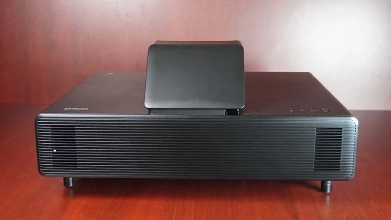 بررسی ویدئو پروژکتور لیزری اپسون پاورلایت EPSON POWERLITE 805F