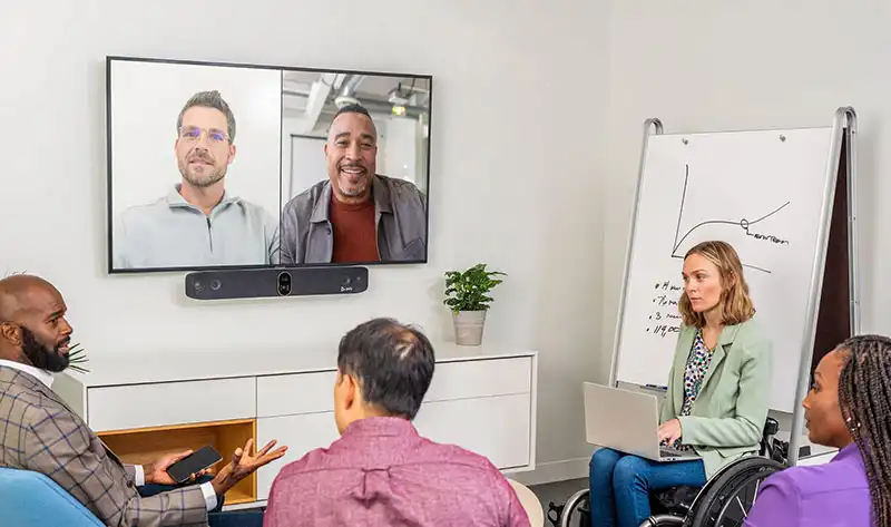 کاربرد ویدئو پروژکتور بی‌سیم در کلاس، دفتر کار و سینمای خانگی