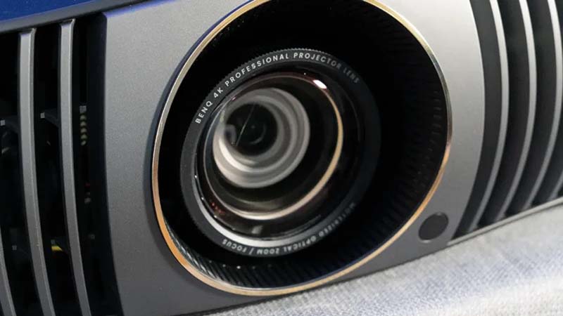 BenQ-W5850i-Sample-Lens