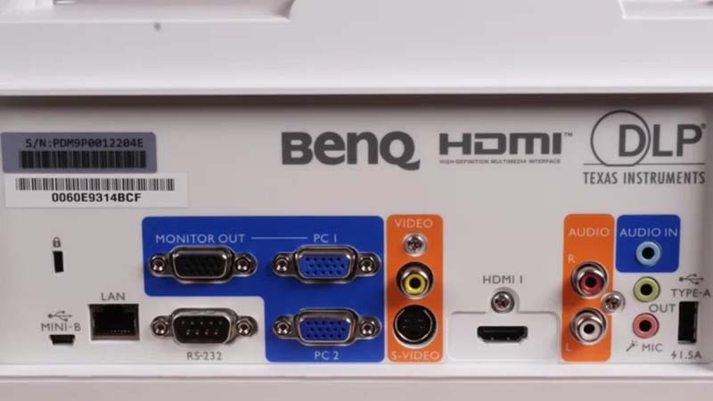 BenQ_LH820ST_Inputs