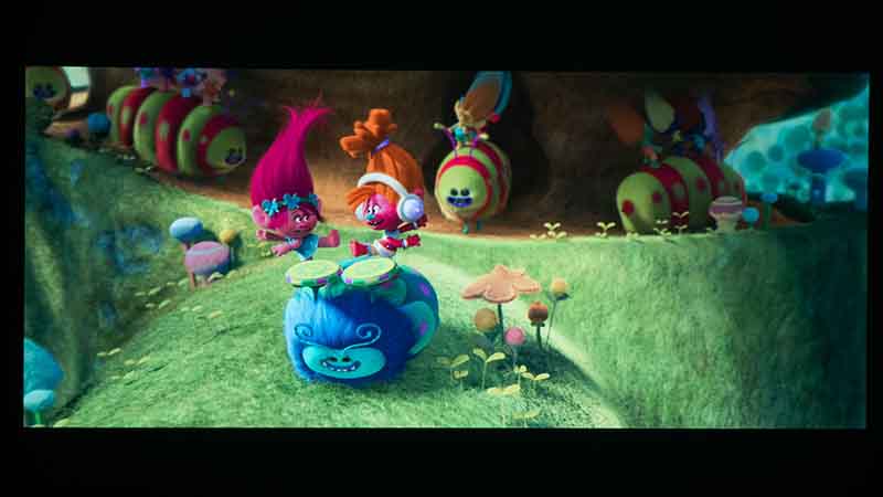 BenQ-X3000i-Color-Pic