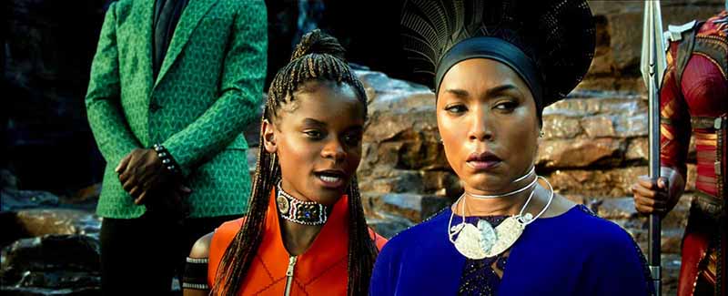 Optoma-CinemaX-P1_black_panther_queen
