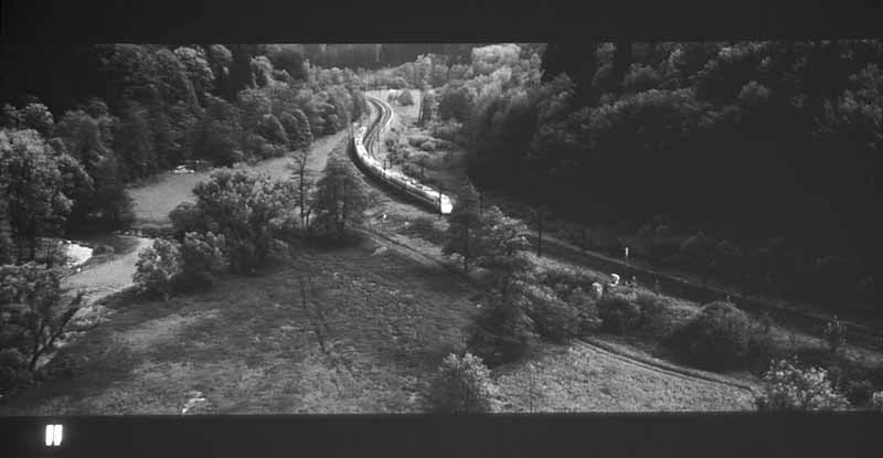 G6900wu_bond_train