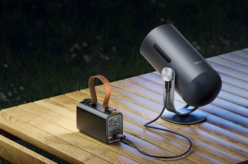 Dangbei-Freedo-Projector-Review_Battery-Bank