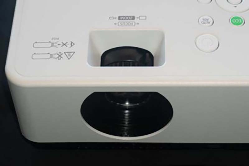NEC-MC372X-Lens