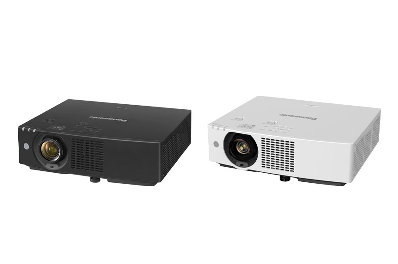 Panasonic-PT-VMZ82-Review_Colors
