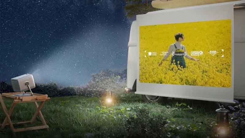 Hisense-M2-Pro-Lifestyle