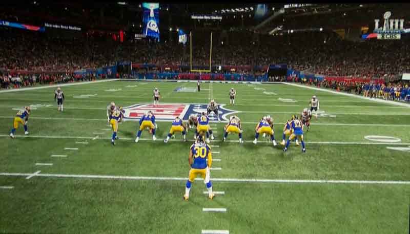 HT3550_HDTV_football_formation