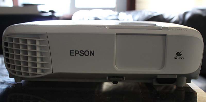 Epson_PowerLite_108_HardwareFrontClosed