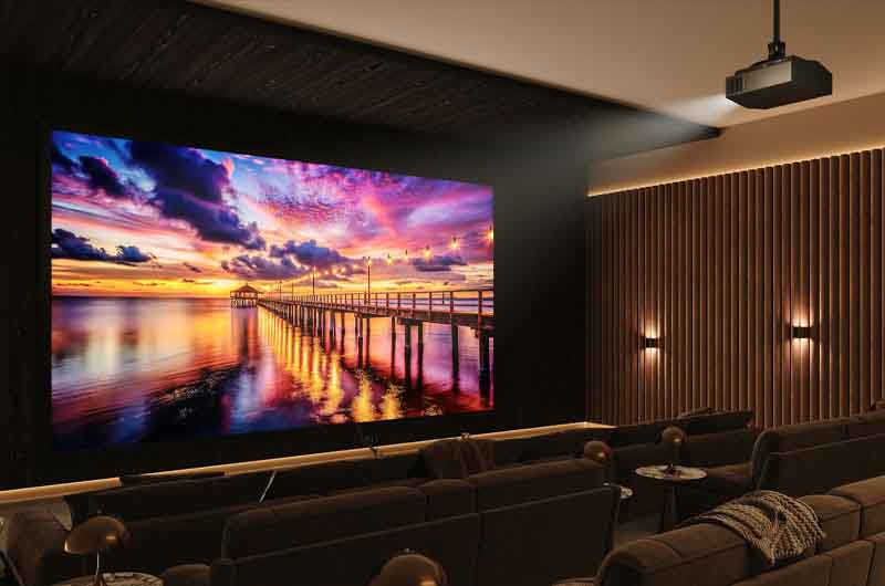Sony-Bravia-Projector-7_XW5100es_Lifestyle