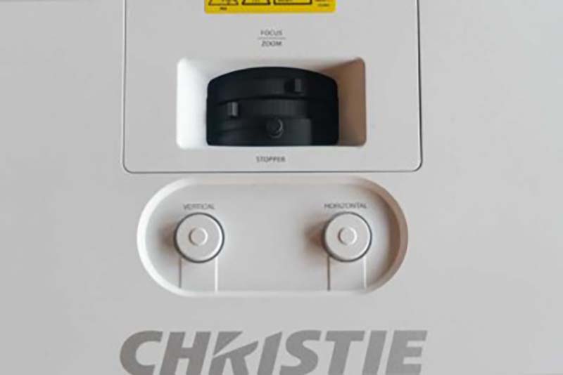 Christie-LWU530-lens-adjustment