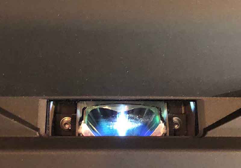 lens-top-view_close-up