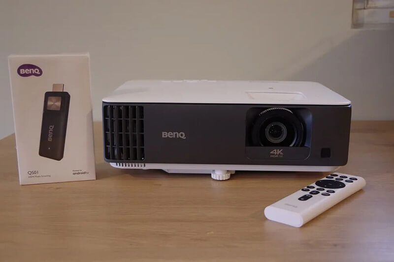 BenQ TK700STi با دانگل Android TV