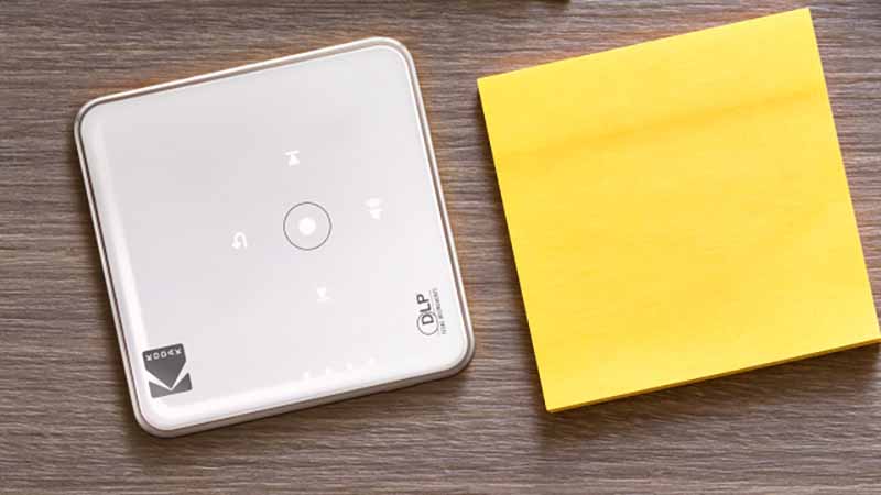 kodak-luma-75-portable-pocket-projector