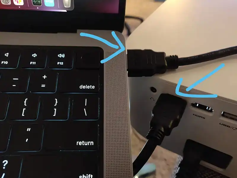 اتصال مک بوک به پروژکتور با کابل HDMI