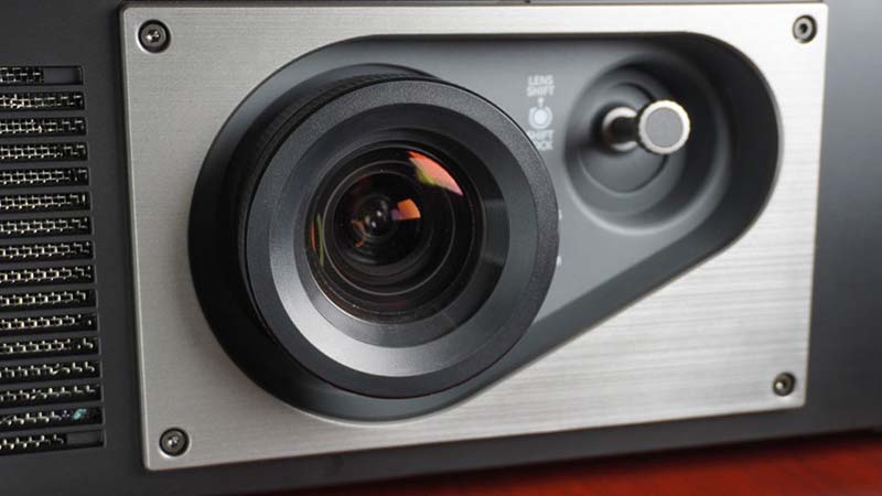 Panasonic_PT-FRQ50_Lens