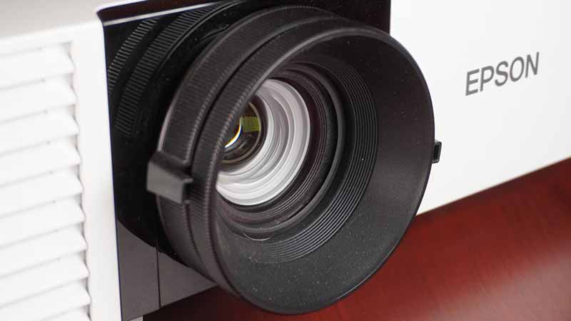 Epson_PowerLite-L730U_Lens
