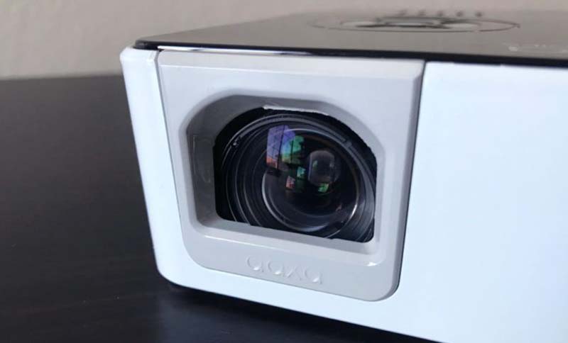 AAXA-M5-Projector-Lens