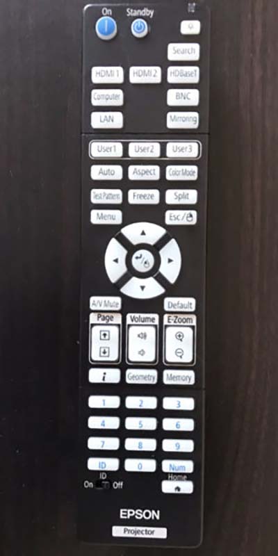 Epson-PowerLite-5520W_Remote-Control