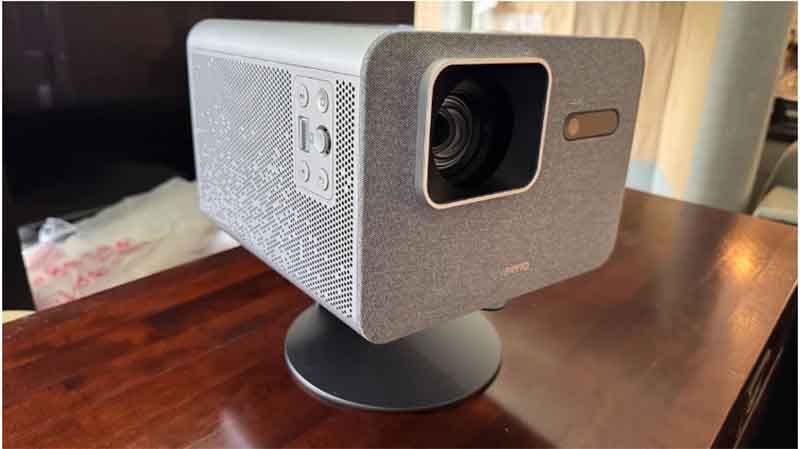 benq-tk705i