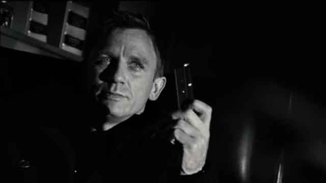 CasinoRoyale-BW-2-640