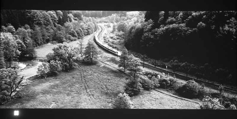 pc6030ub_bond_train_large