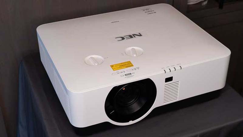 NEC-P506QL-Sample-pic