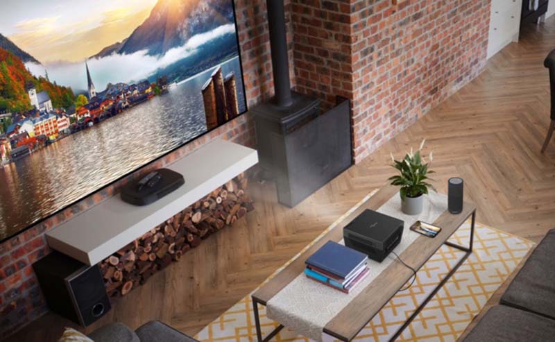 Optoma-UHL55-lifestyle